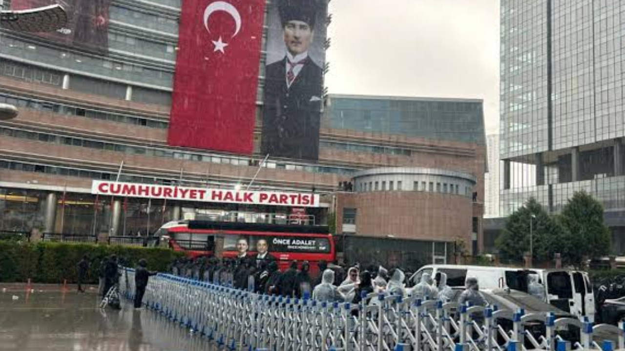 Butlan chpsinden 15 vekile yeni parti baskisi 4OFFwG8A