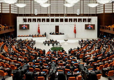 Emekli ayligi duzenlemesi meclisten gecti wzni3B9y